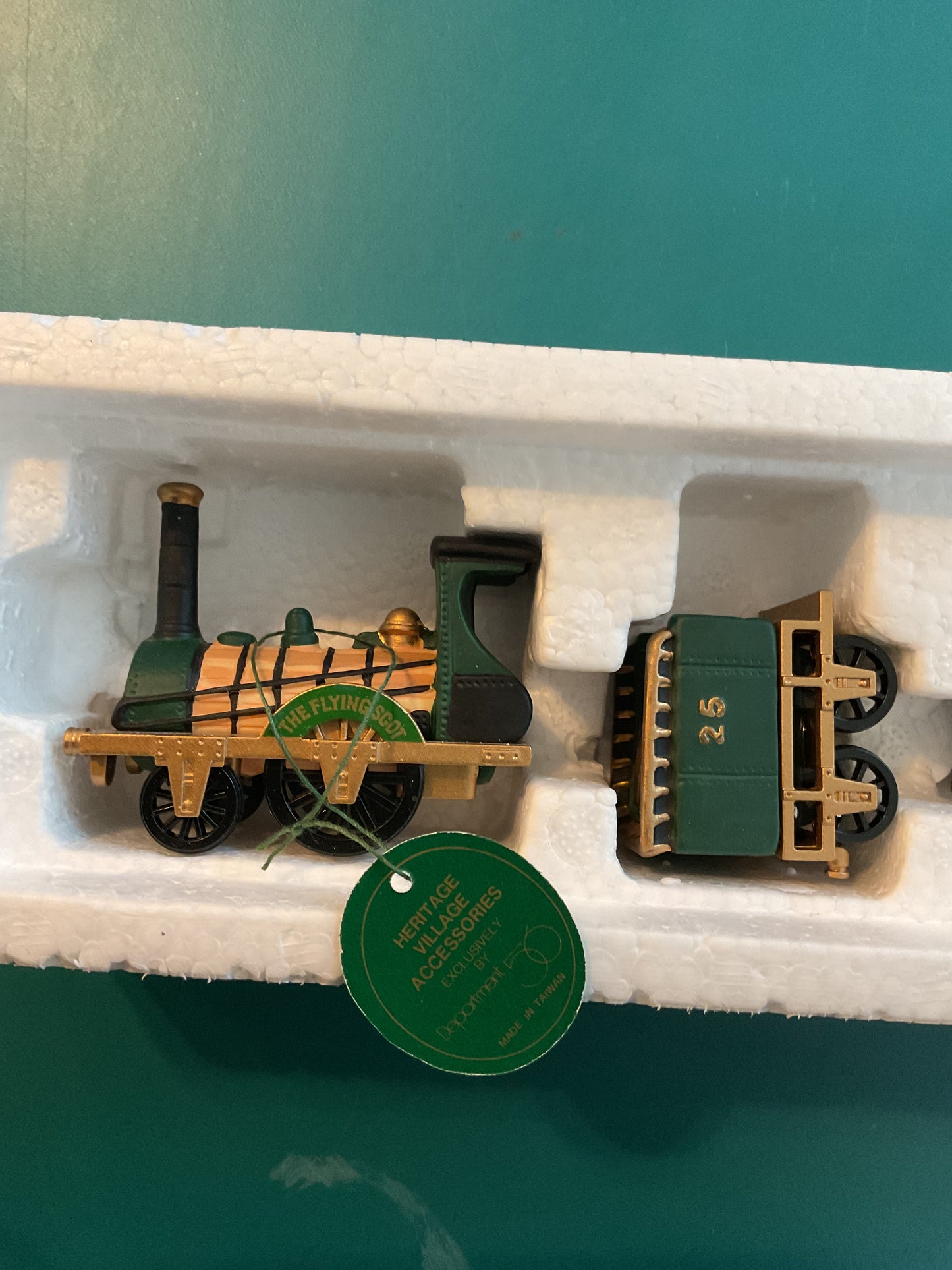 “The Flying Scot” Train Heritage Village Collection with Box