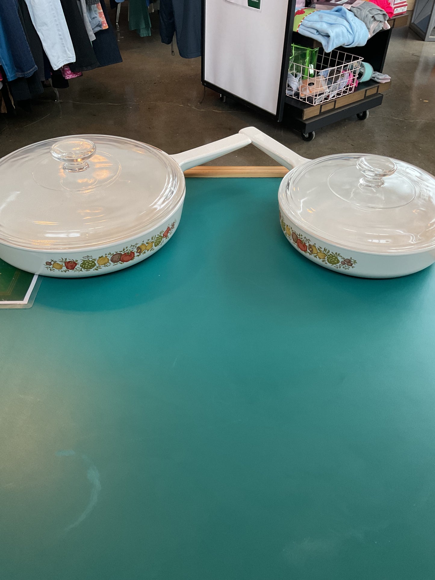 Set of Two High Quality Corning ware Rangetoppers 8.5” and 10”