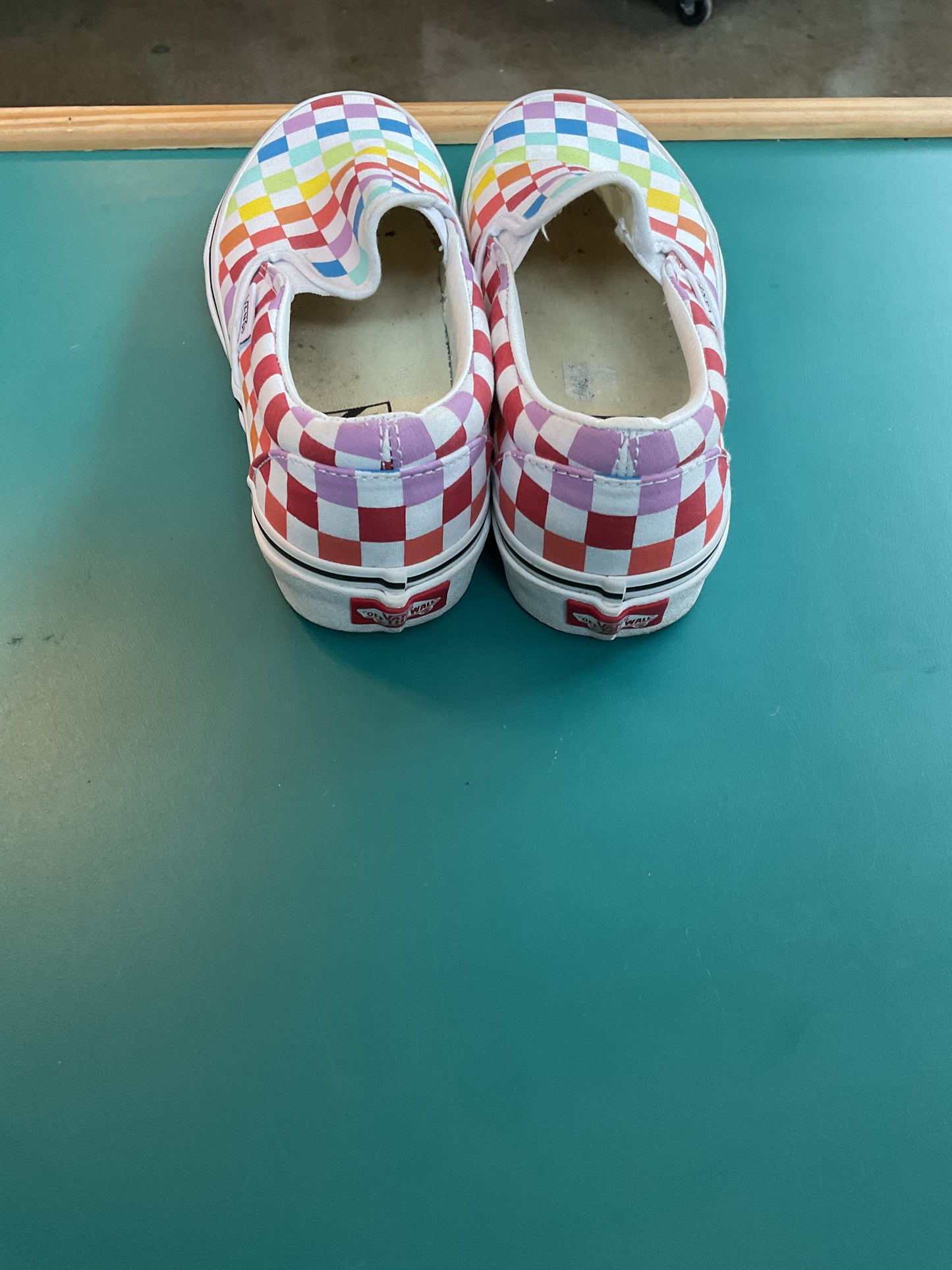 Van’s Classic Slip On Rainbow Women’s 7.5