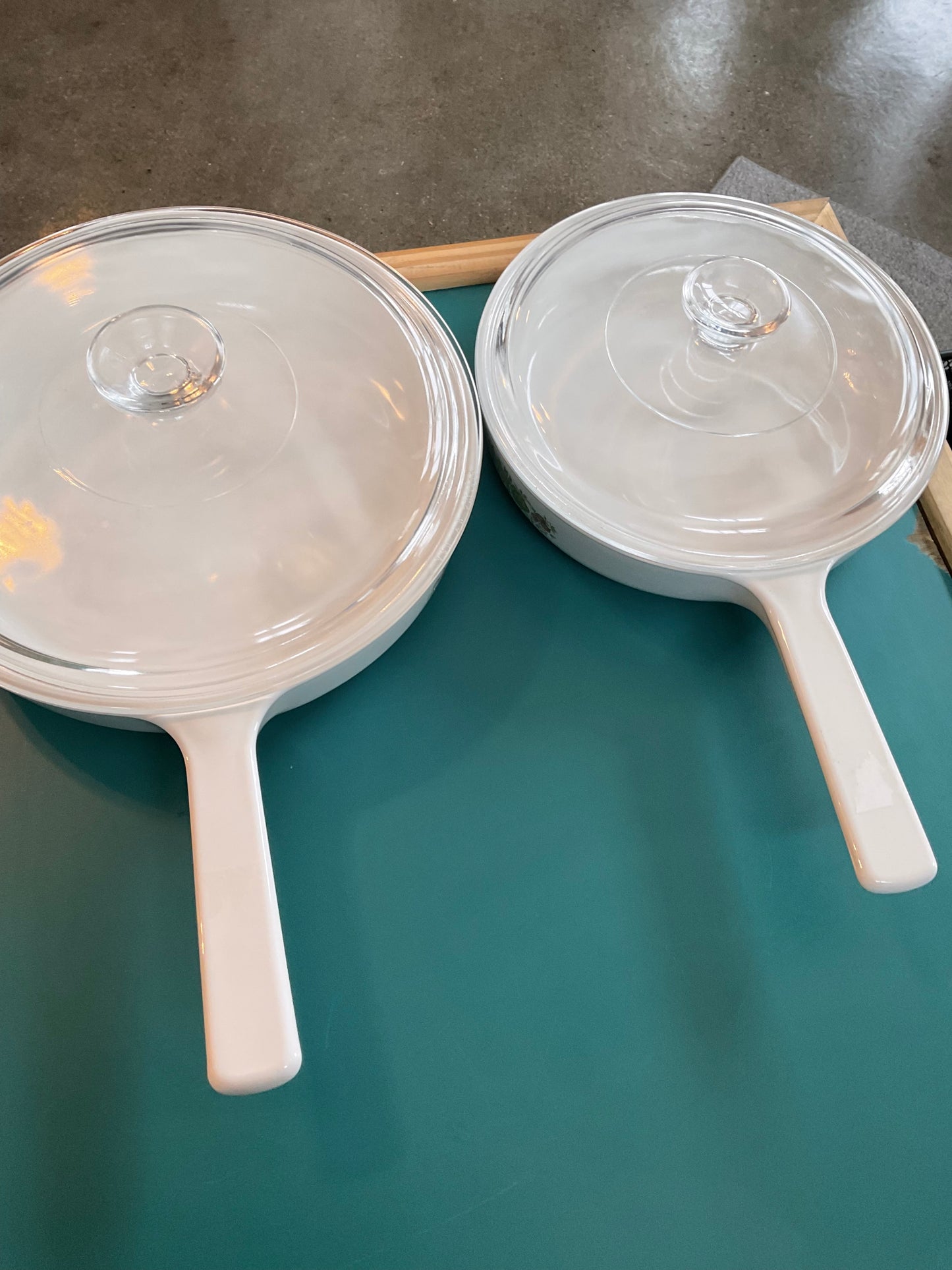Set of Two High Quality Corning ware Rangetoppers 8.5” and 10”