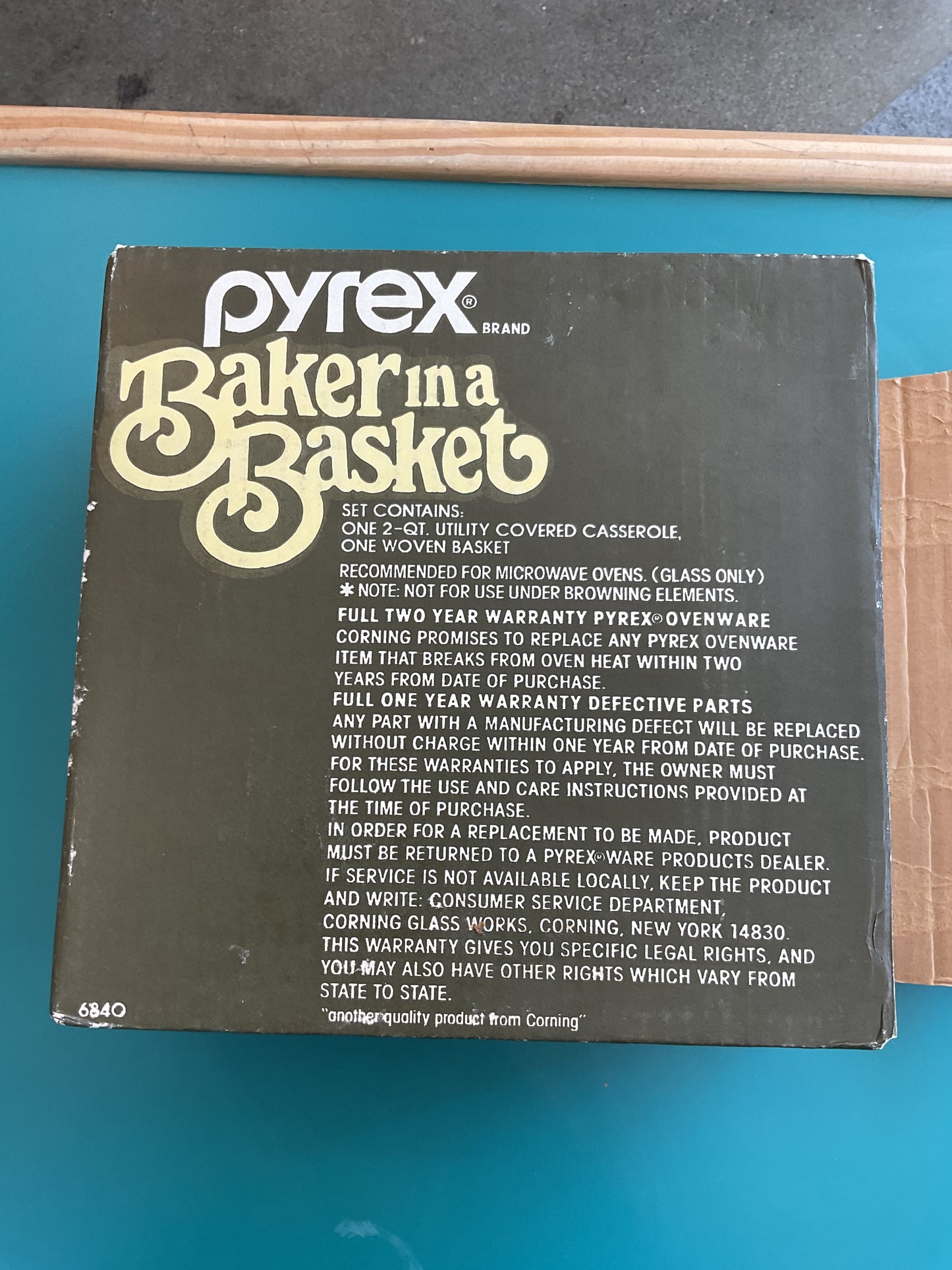 Vintage Pyrex 2 Quart Baker in a Basket