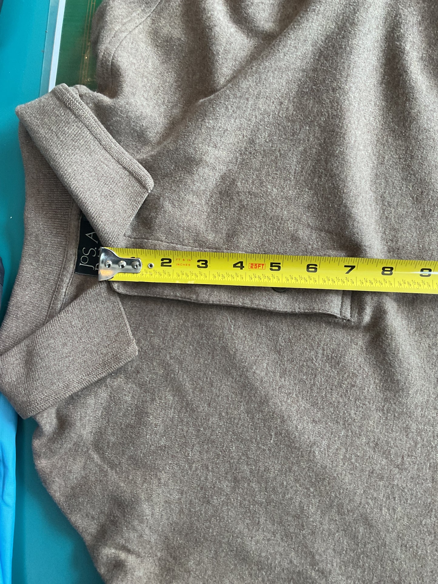 Jos. A. Bank Super Comfy Sweater Knit Men’s Collared Shirt size Medium