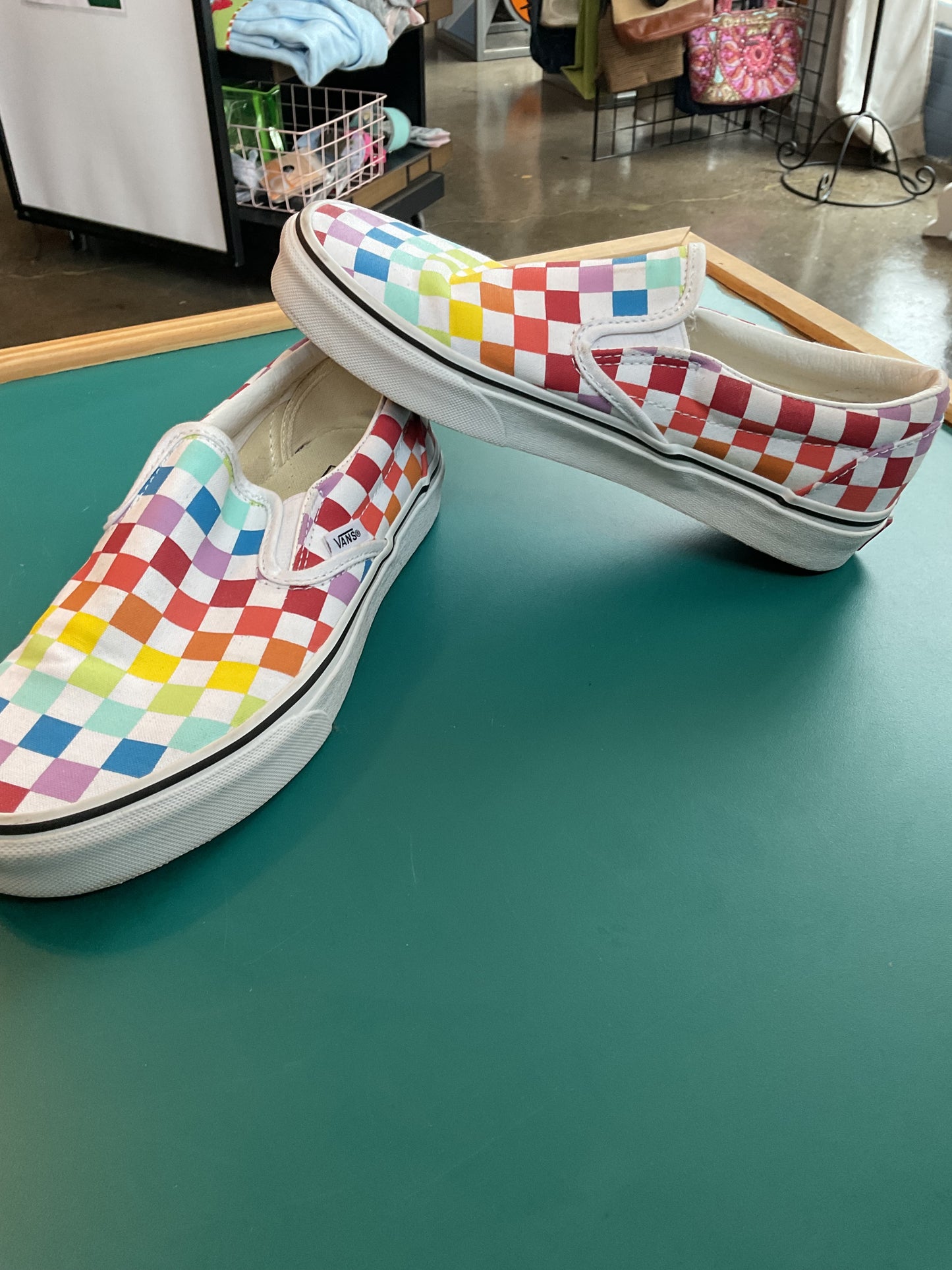 Van’s Classic Slip On Rainbow Women’s 7.5