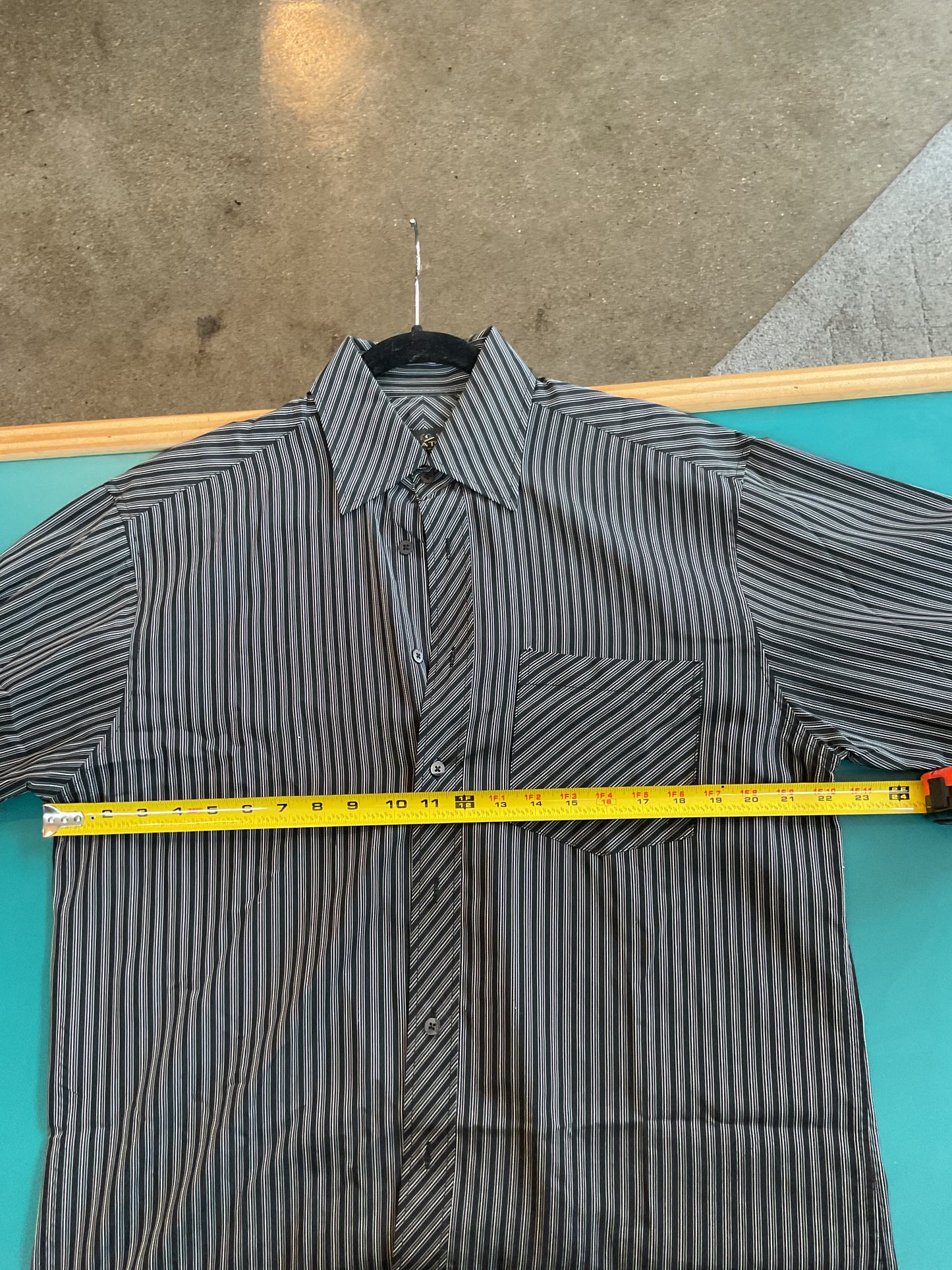 Bugatchi Uomo Black and White Striped Button Down