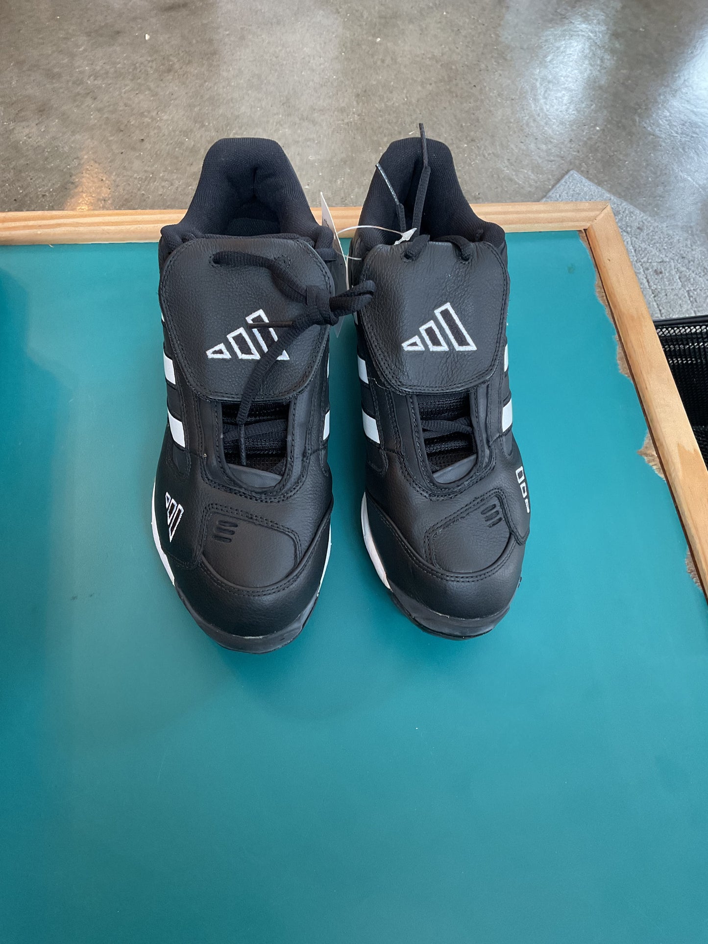 Excelsior Low Adidas Baseball Shoes Size 10