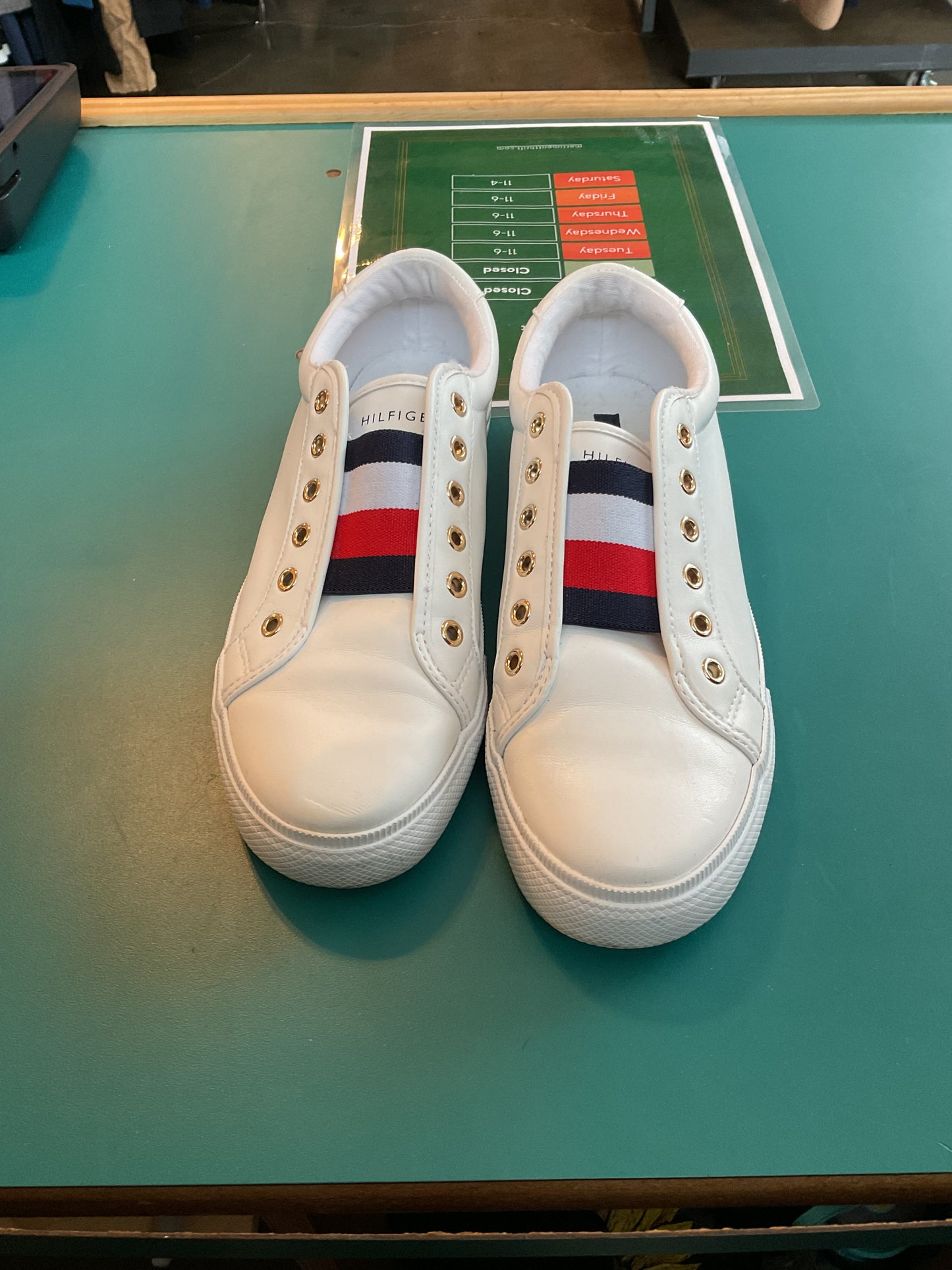 Size 8 Women’s Tommy Hilfiger Slip On Shoes