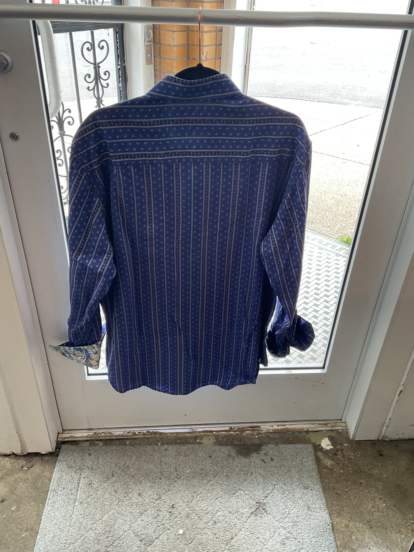 Fun Robert Graham Blue Button Up Shirt size Large