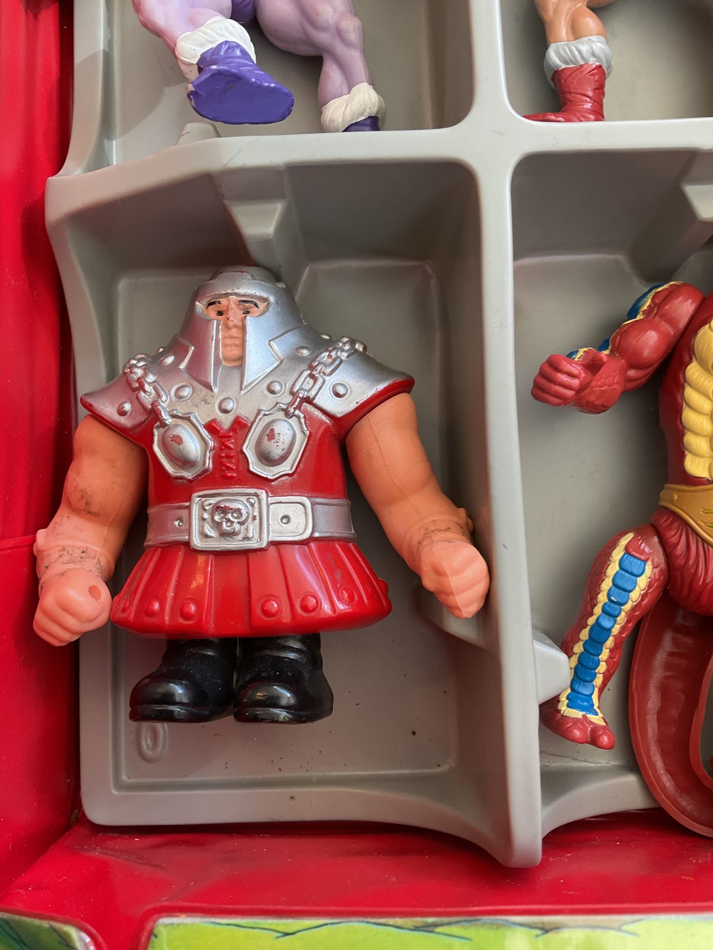 Masters of Universe Lot of 7 Action Figures with Collectors Case