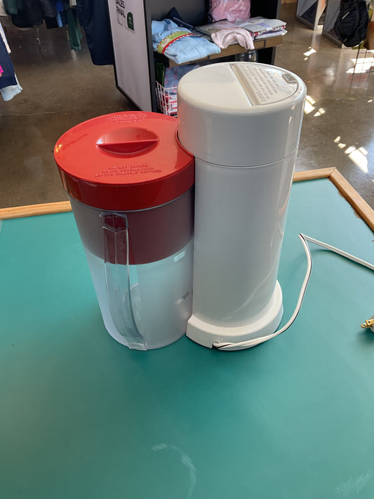 The Iced Tea Pot by Mr. Coffee