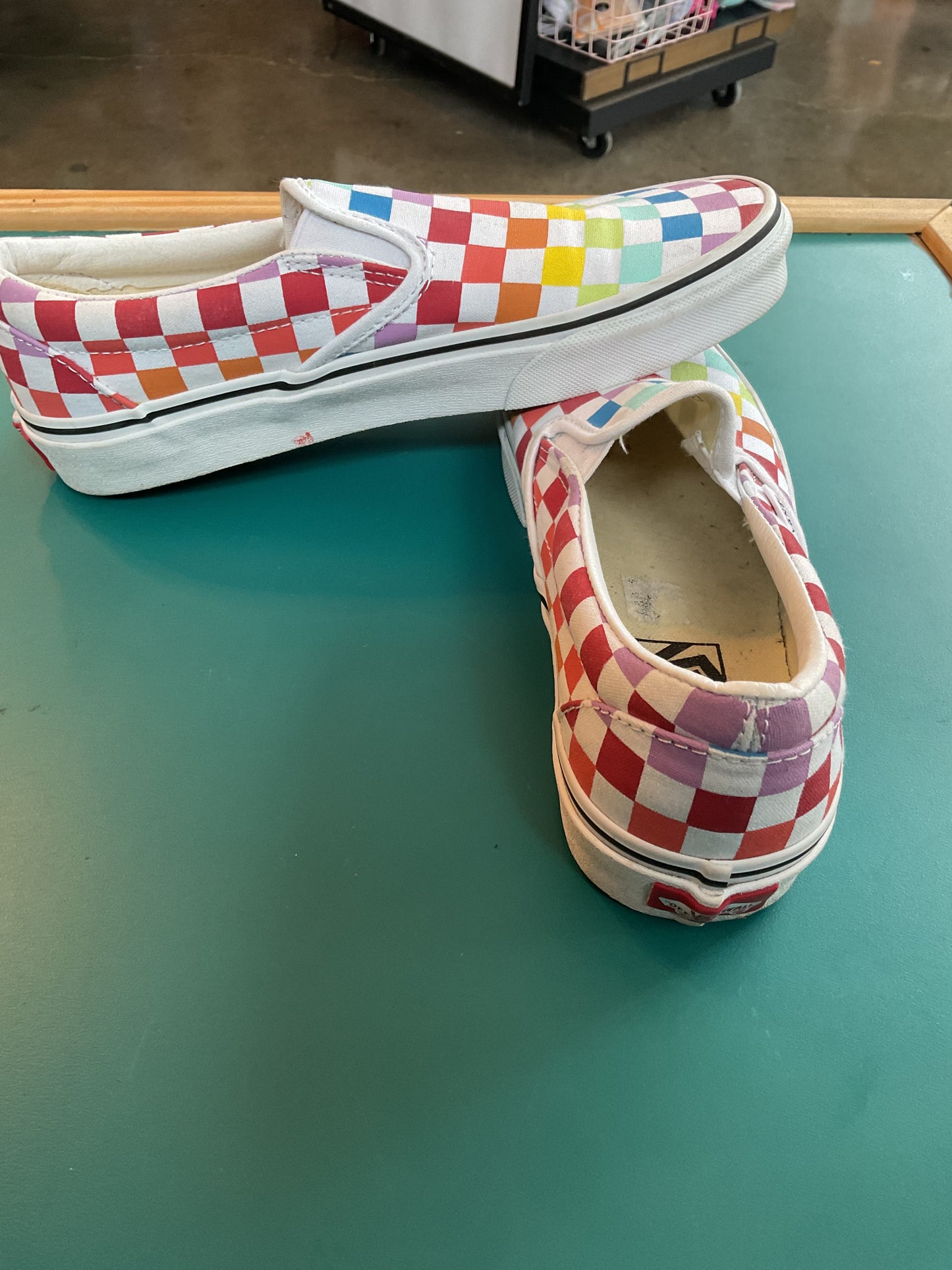 Van’s Classic Slip On Rainbow Women’s 7.5