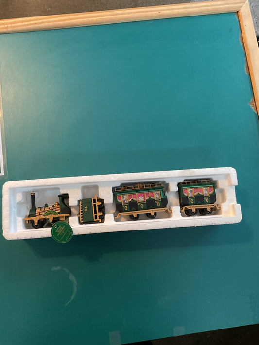 “The Flying Scot” Train Heritage Village Collection with Box