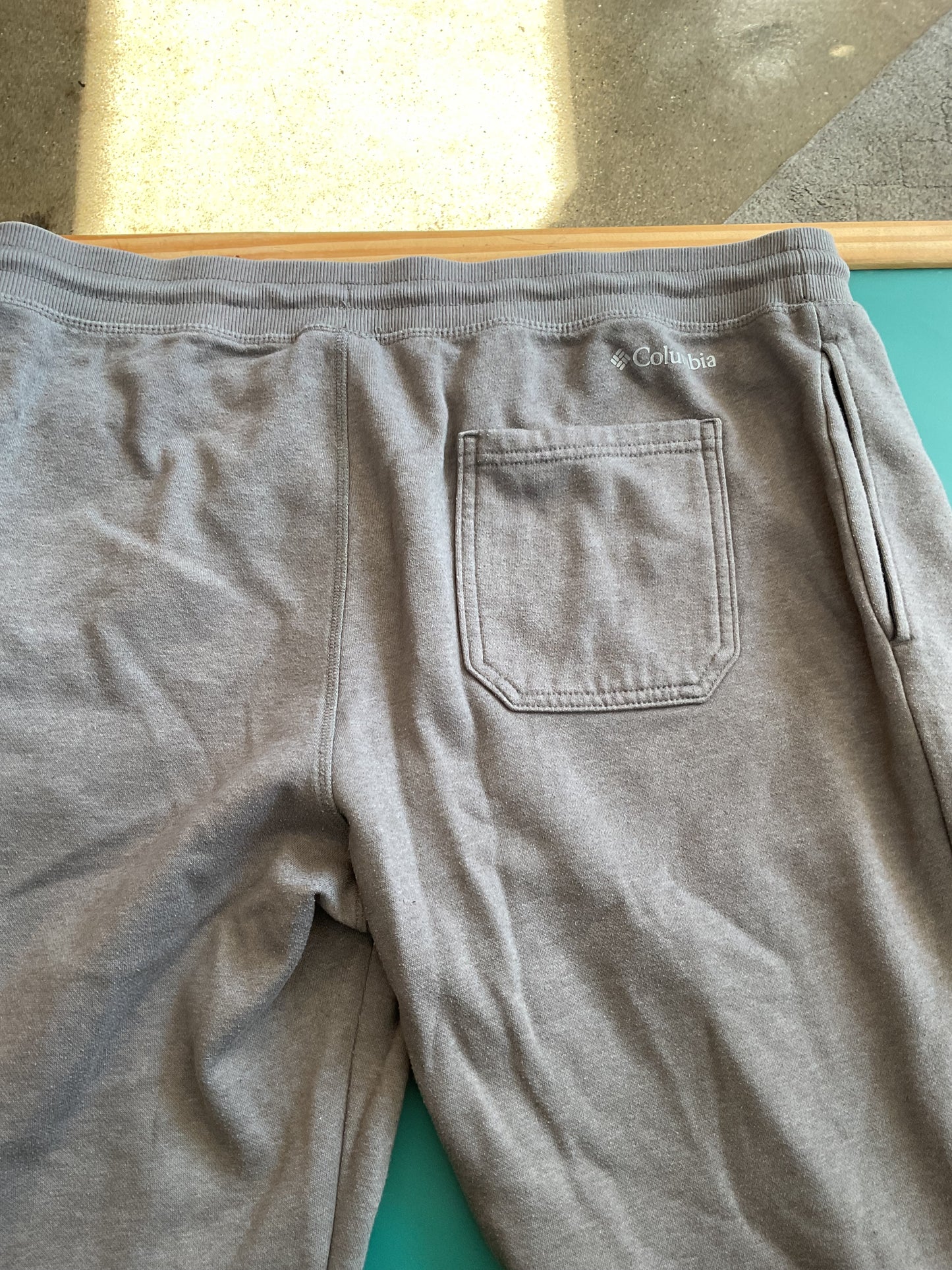 Grey Columbia XL Men’s Jogger Sweatpants