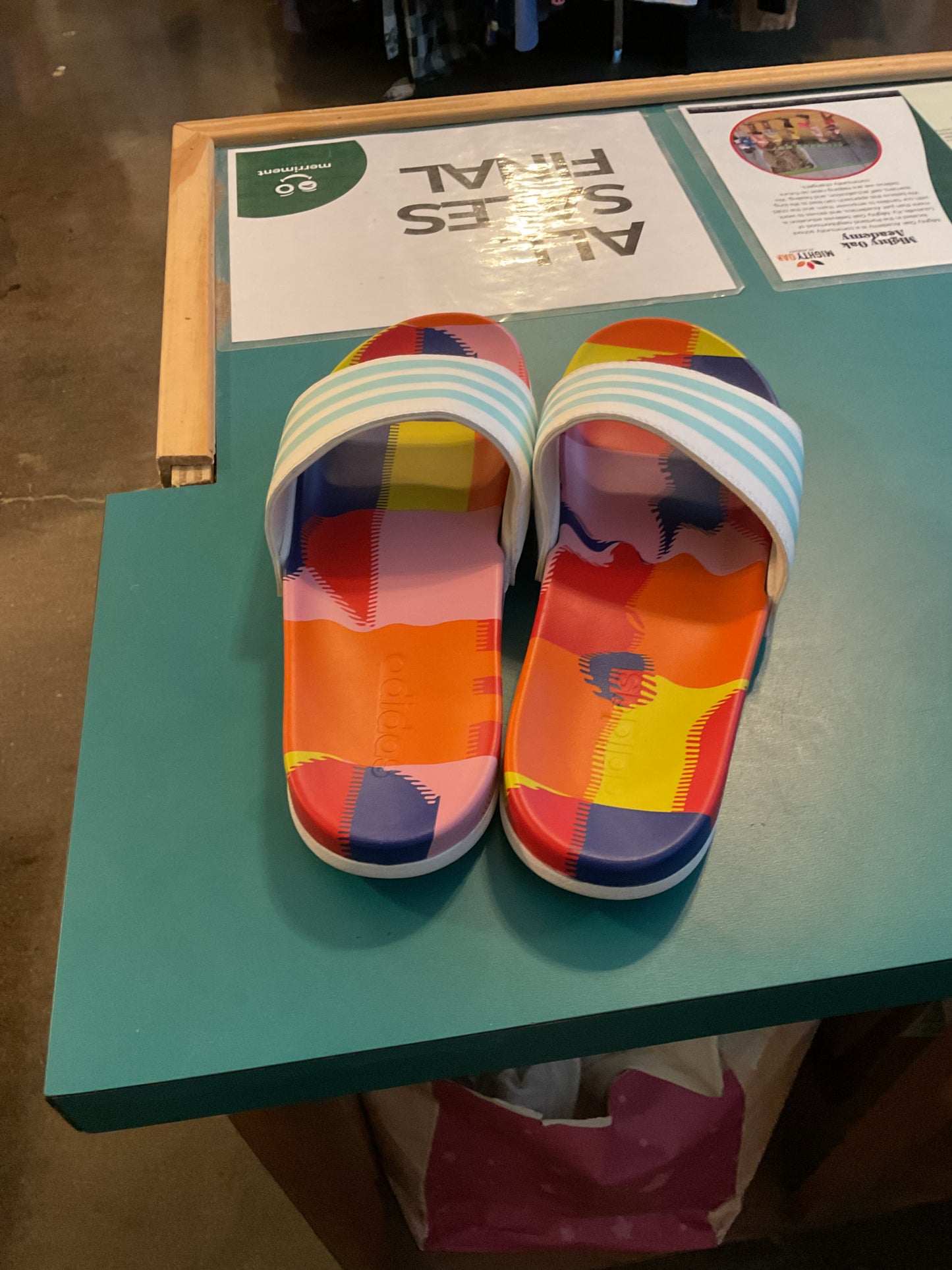 Size 10 Adidas Adilette Comfort Belgium Collaboration Slides