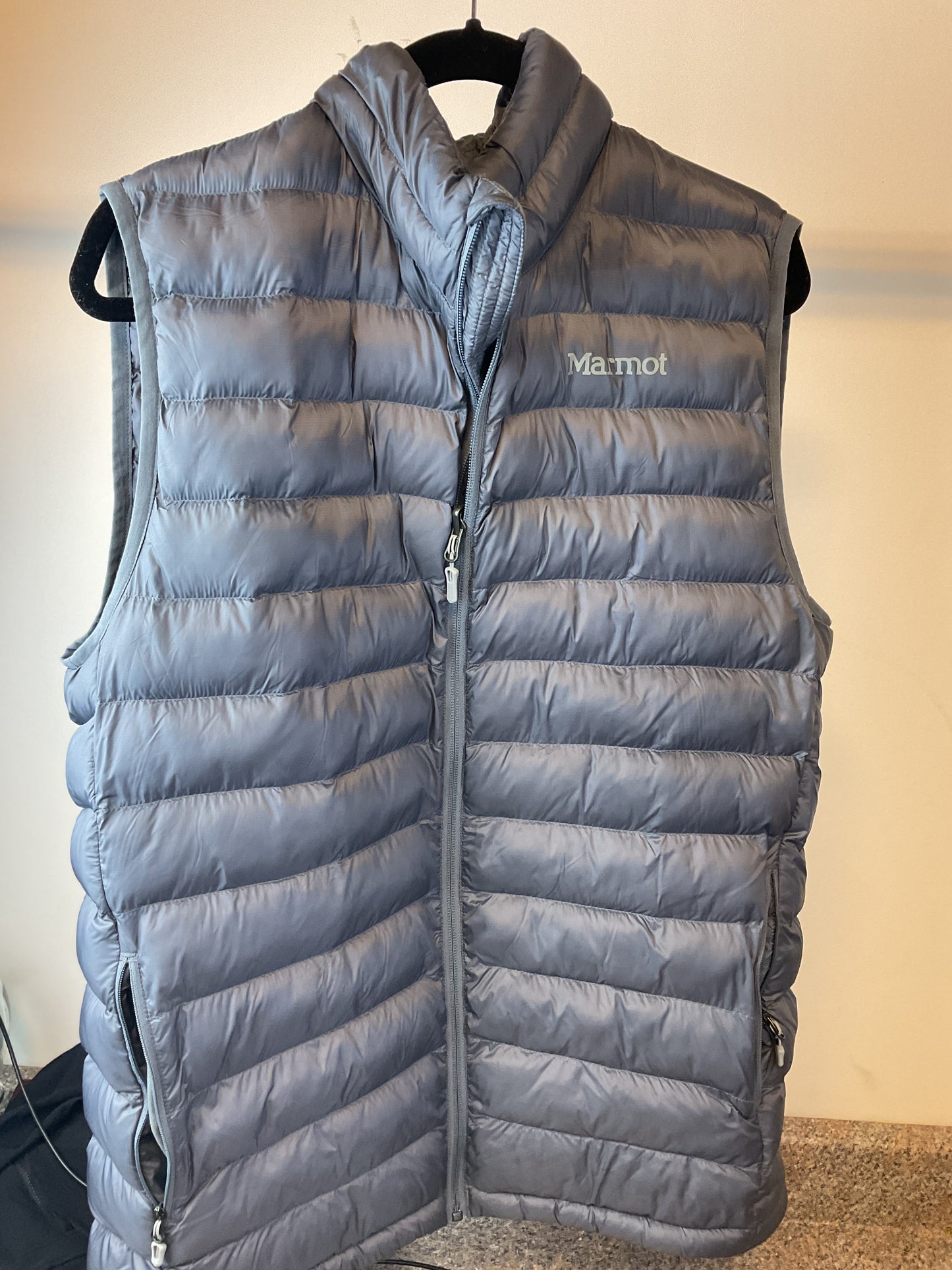 Marmot Light Grey Puffy Vest Large