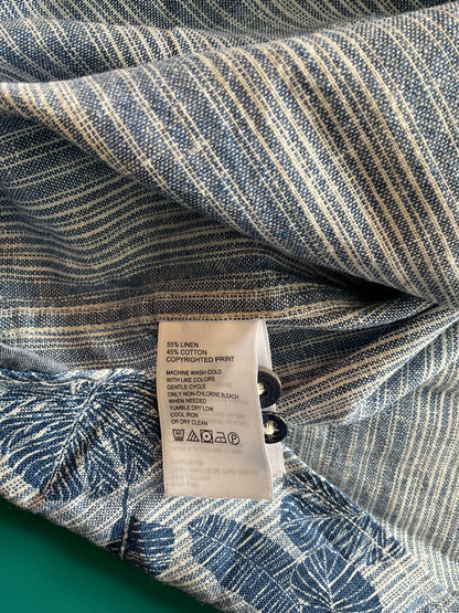Tommy Bahama Short Sleeve Button Up Size Medium