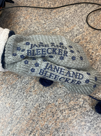 Jane and Bleeker Light Gray House Socks with bottom Grips