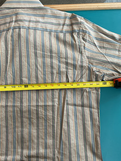 Fun Robert Graham Embroidered Tan Button Up