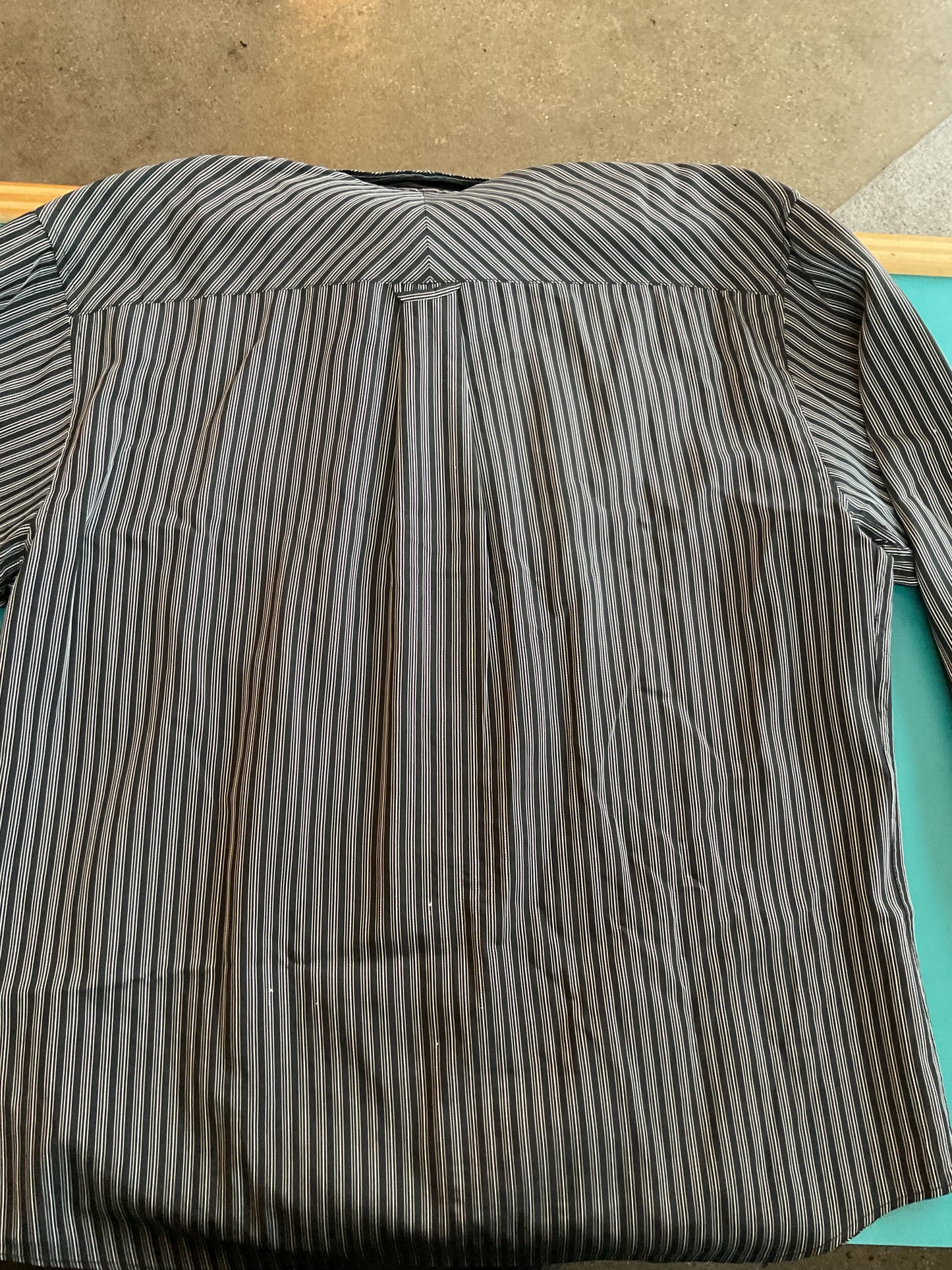 Bugatchi Uomo Black and White Striped Button Down